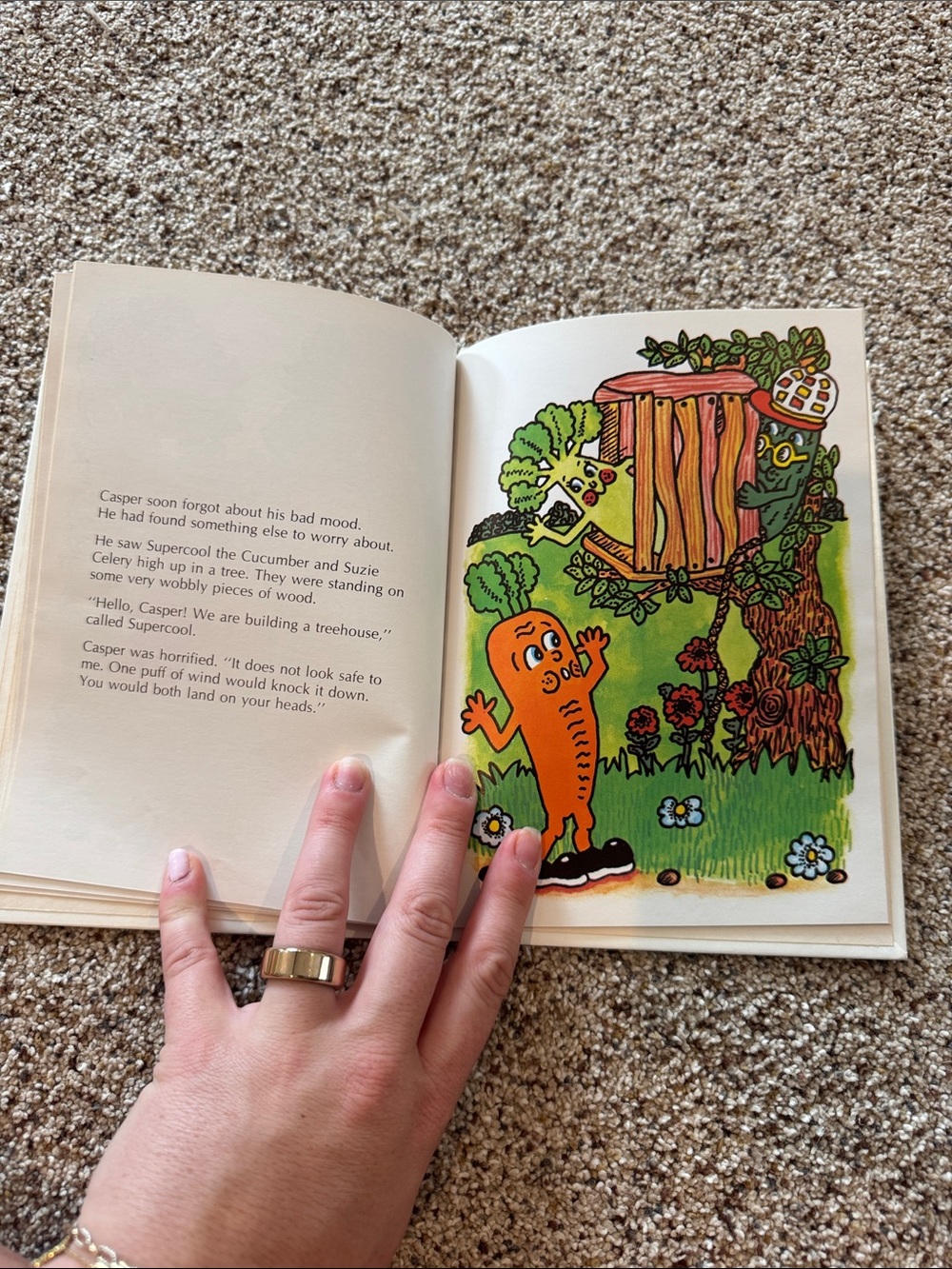 A Munch Bunch Book “Casper Carrot” by Giles Reed - Picture 11 of 12